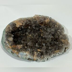 CLOSET CLOSING SALE! Geode